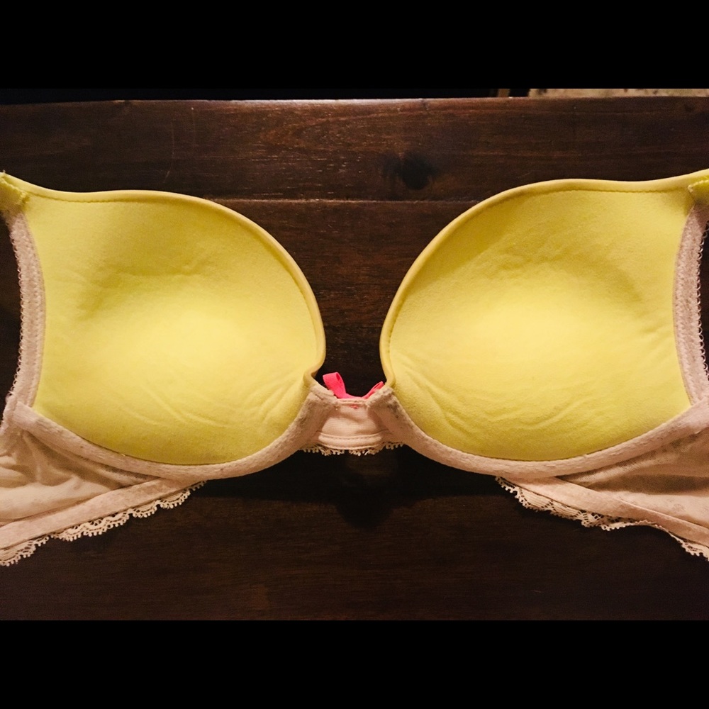 Victoria’s Secret 32B Dream Angels Push-Up Bra - Picture 3 of 5